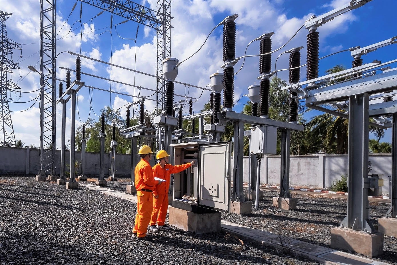 Ứng dụng của UPS trong ngành điện lực